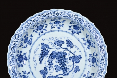 明朝青花瓷：是中国陶瓷史上发展的一个重要阶段