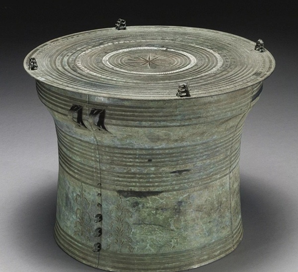 中国古美術品·旧蔵青銅器乐敲擊楽器·立牛銘文編鐘·滇文化·古樂器·文房置物·風水 域鉴古玩】古青铜乐器收藏主要有几类