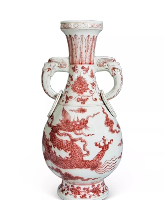 明青花釉里紅もつれ枝莲紋民窯三脚香炉模文玩古品古装飾復古置物を作ります 明青花釉里紅もつれ枝莲紋民窯三脚香炉模文玩古品古装飾復古置物を作ります