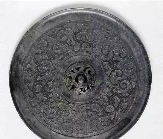 域鉴古玩】铜镜的鉴藏与投资,你知道多少?