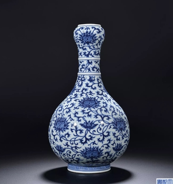 域鉴古玩】蒜头瓶的发展变化