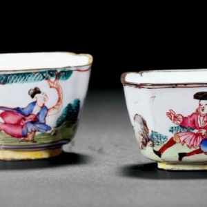 琉璃一對(duì)杯子多少錢(qián)