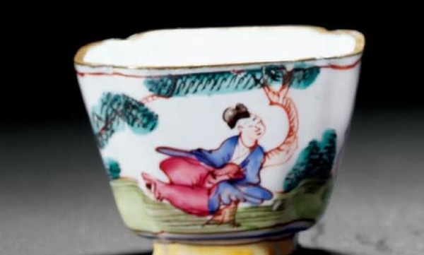 清嘉慶 銅胎畫琺瑯人物倭角杯一對，中西合璧的神器