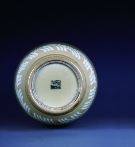 中国古美術/双龍紋錫茶碗(底款:乾隆年製) 芳しい
